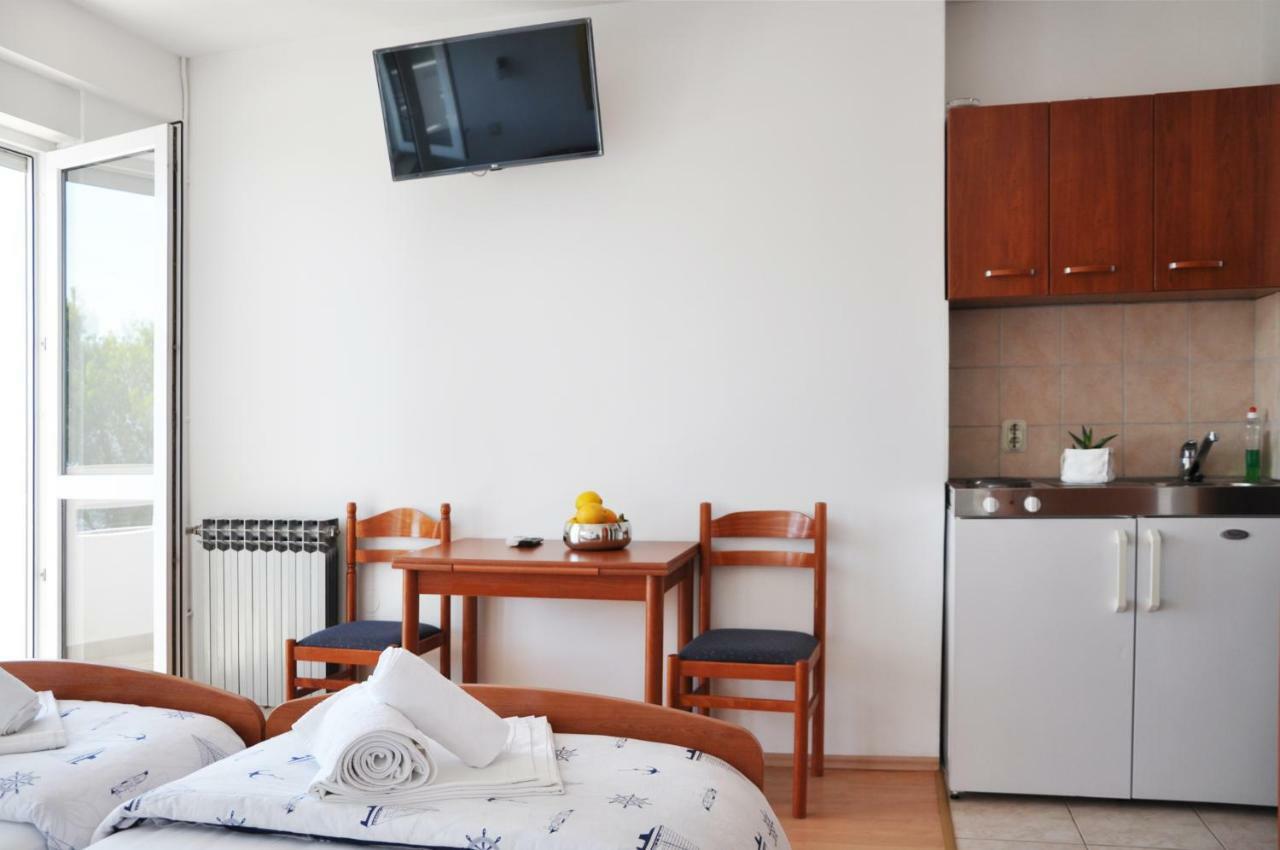 Sunrise Apartments And Studio Apartments 1 Lokva Rogoznica Luaran gambar