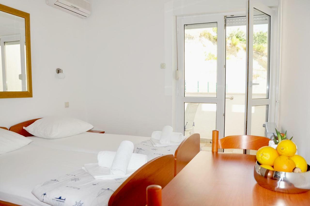 Sunrise Apartments And Studio Apartments 1 Lokva Rogoznica Luaran gambar